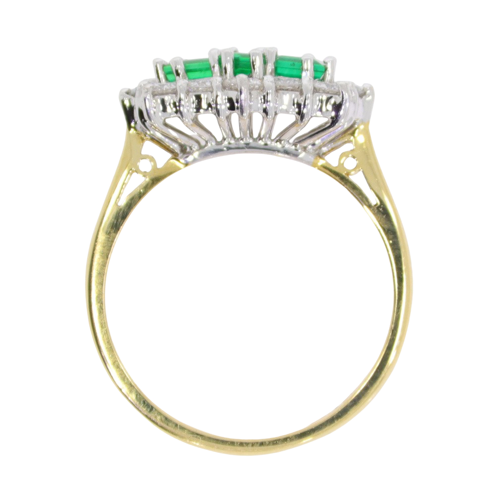 Z133.3 Emerald and diamond cluster ring top