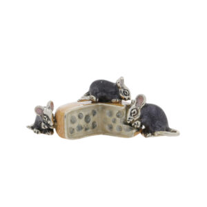 12907 Mice nibbling cheese grey