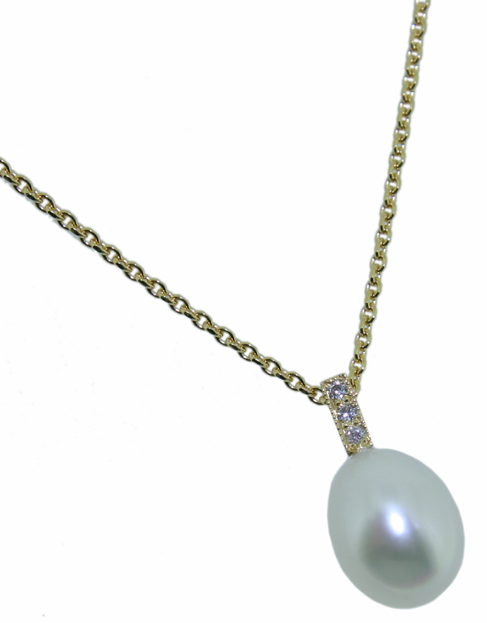 Freshwater Cultured Pearl Single Stone Pendant, 18ct Yellow Gold Mount