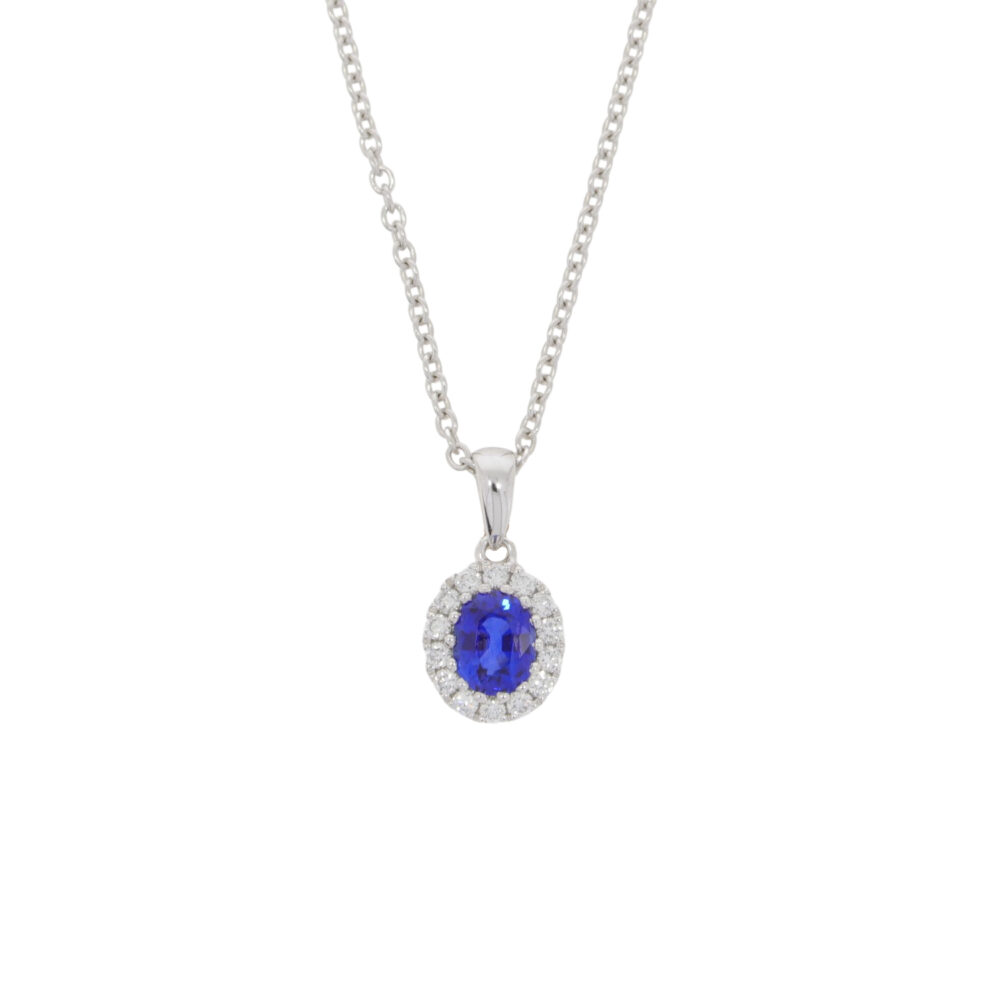 Sapphire and diamond oval cluster pendant, 18ct white gold mount and necklet