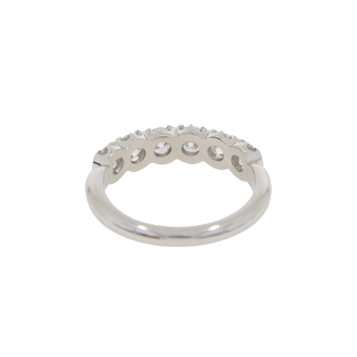 T85.4 Diamond 6 stone half ET ring back