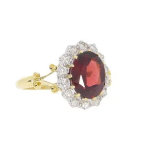 X168.4_Garnet_and_dimaond_cluster_ring_side