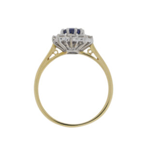 J112.4 Sapphire and diamond cluster ring top