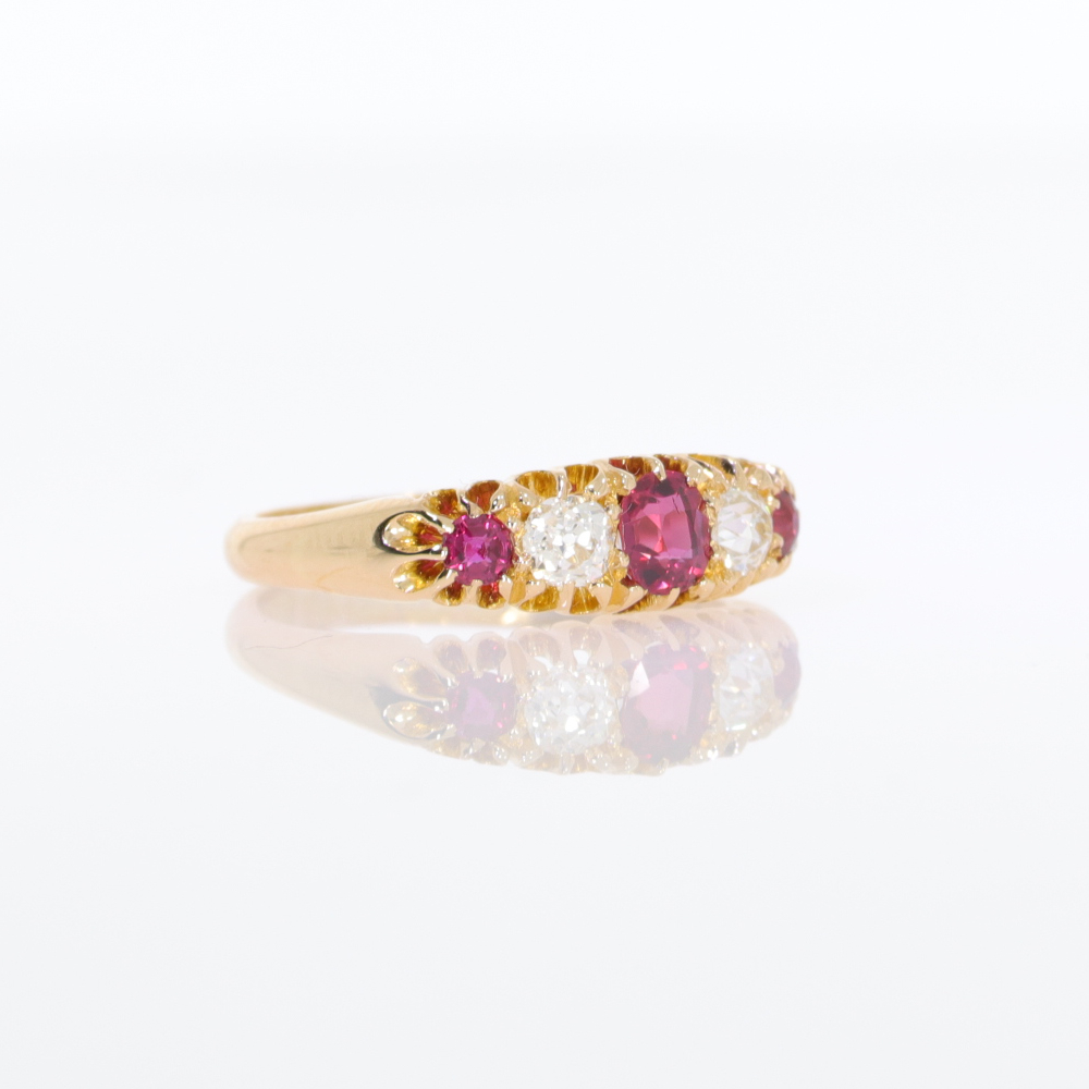 A142.4 Ruby and diamond 5 stone ring side