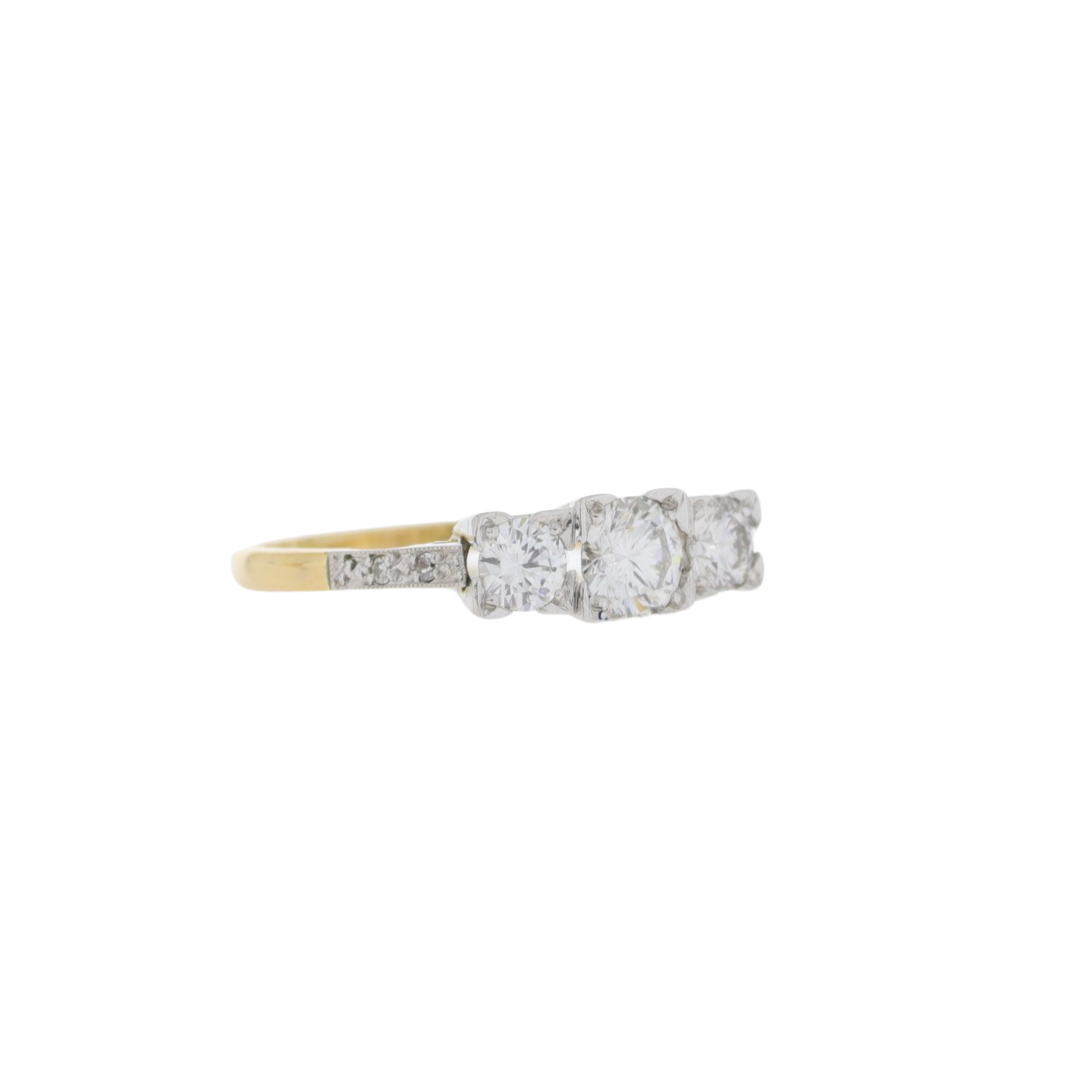 F38.4 Diamond three stone ring side