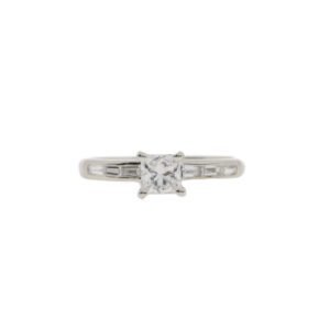 A18.4 Diamond princess cut single stone ring