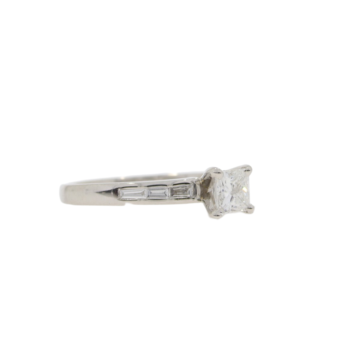 A18.4 Diamond princess cut single stone ring side