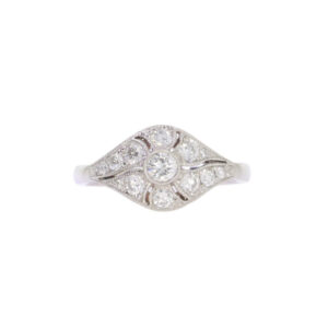 B59.4_Diamond_crossover_millegrain_cluster_ring