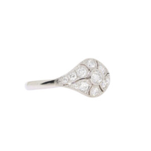 B59.4_Diamond_crossover_millegrain_cluster_ring_side