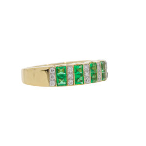 F130.4 Emerald and diamond 2 row eternity ring side