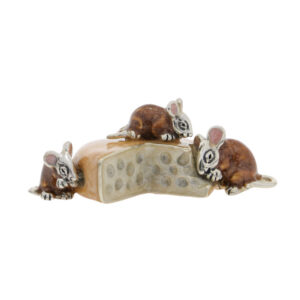 12907 Mice nibbling cheese brown